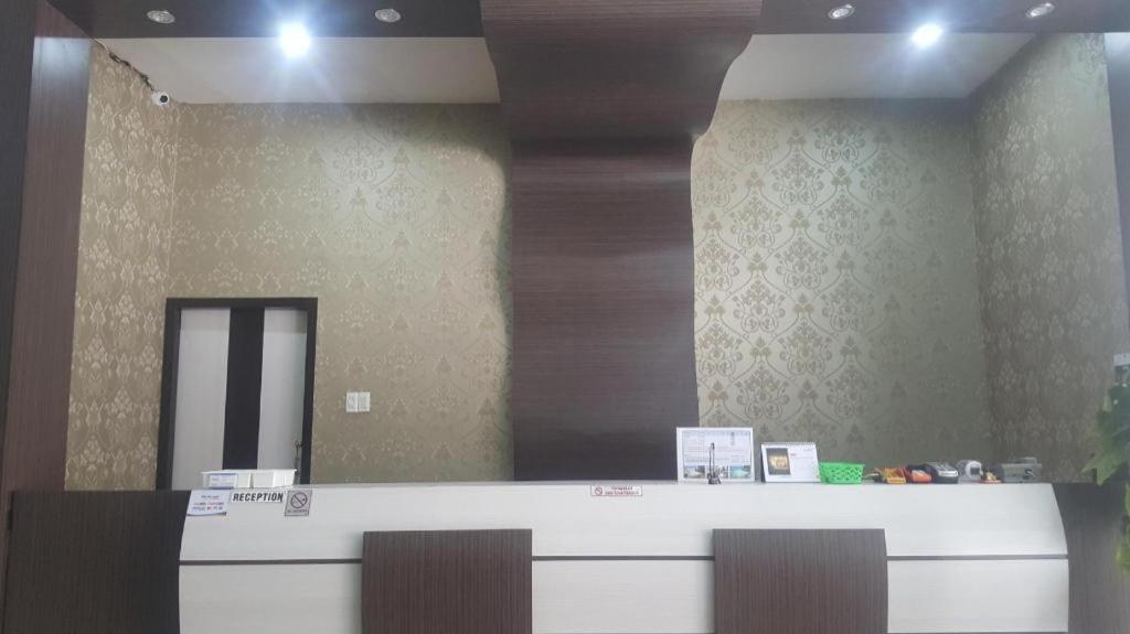 纳森诺酒店 Gunungsitoli 外观 照片